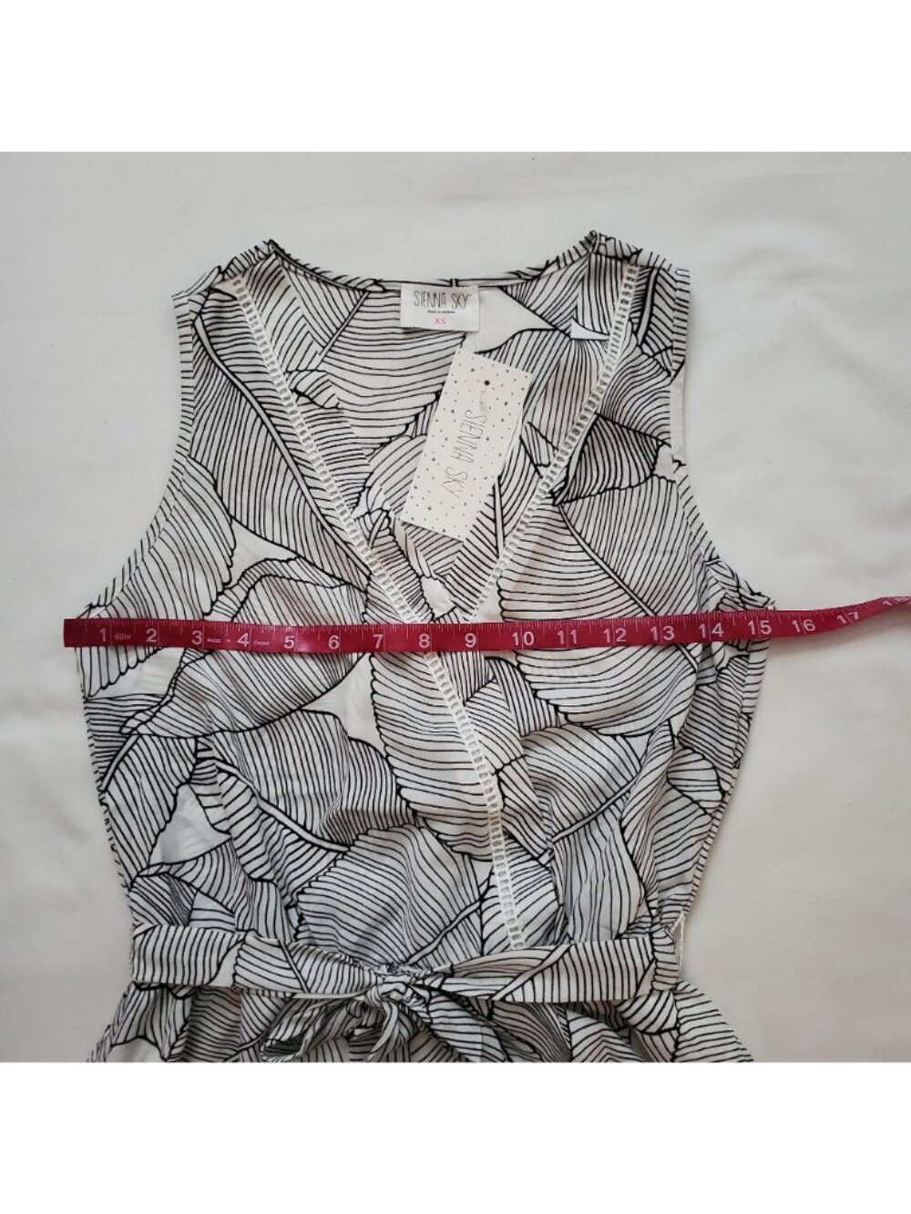 Sienna Sky Women's Leaf Print Surplice Ruffled Short Dress Size X-Small NWT - Picture 12 of 15